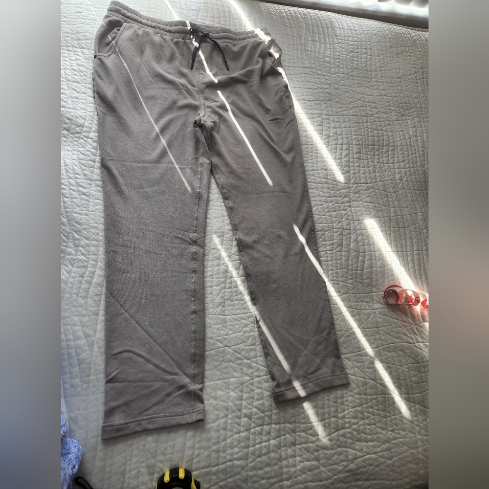 Men's Gray Pants